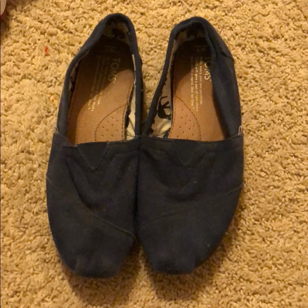 Toms Size 7